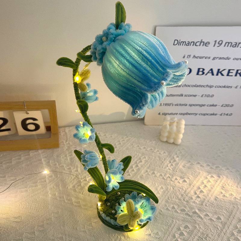 🌸💡DIY комплект от шенилни пръчици – лампа с момина сълза, настолна декоративна лампа